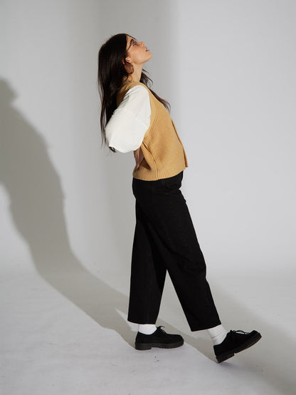 In Vestible Sweater - HAZELNUT