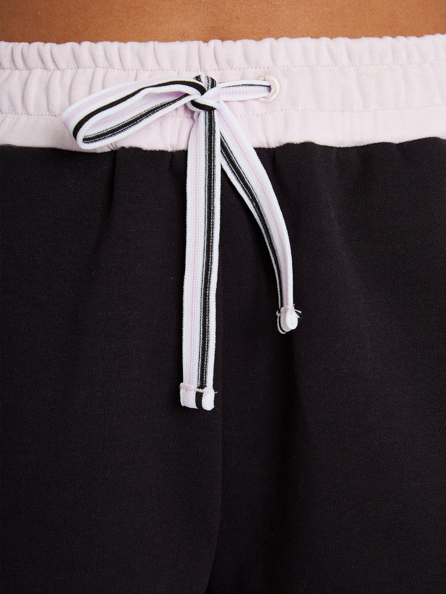 Siiya Short - Black