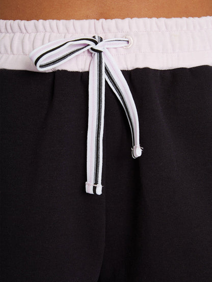 Siiya Short - Black