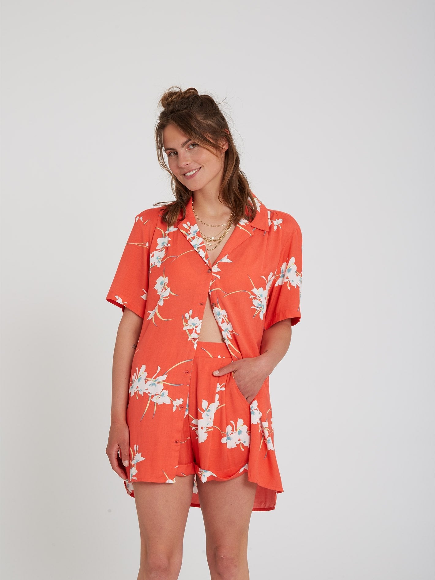 Wanna Have Sun Short - PISTOL PUNCH