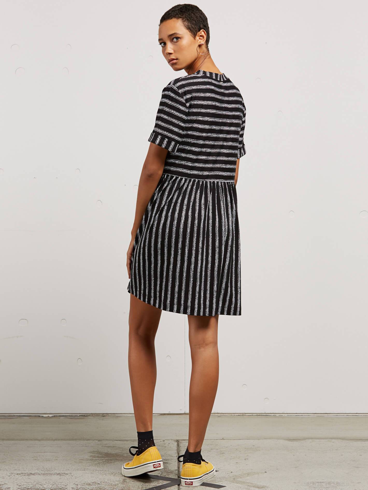 Boraborado Dress - Black White