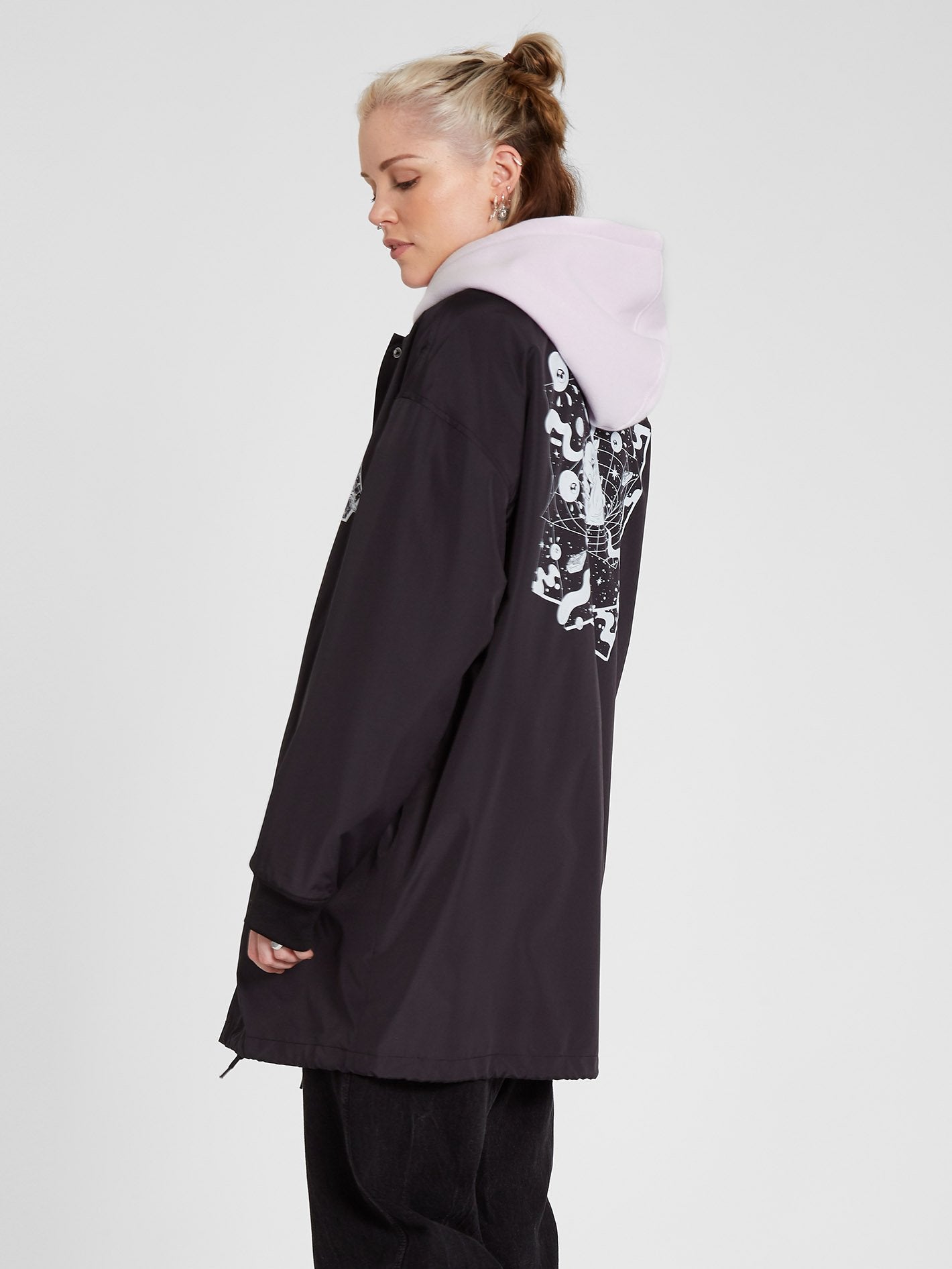 Vlong Coach Jacket - Black