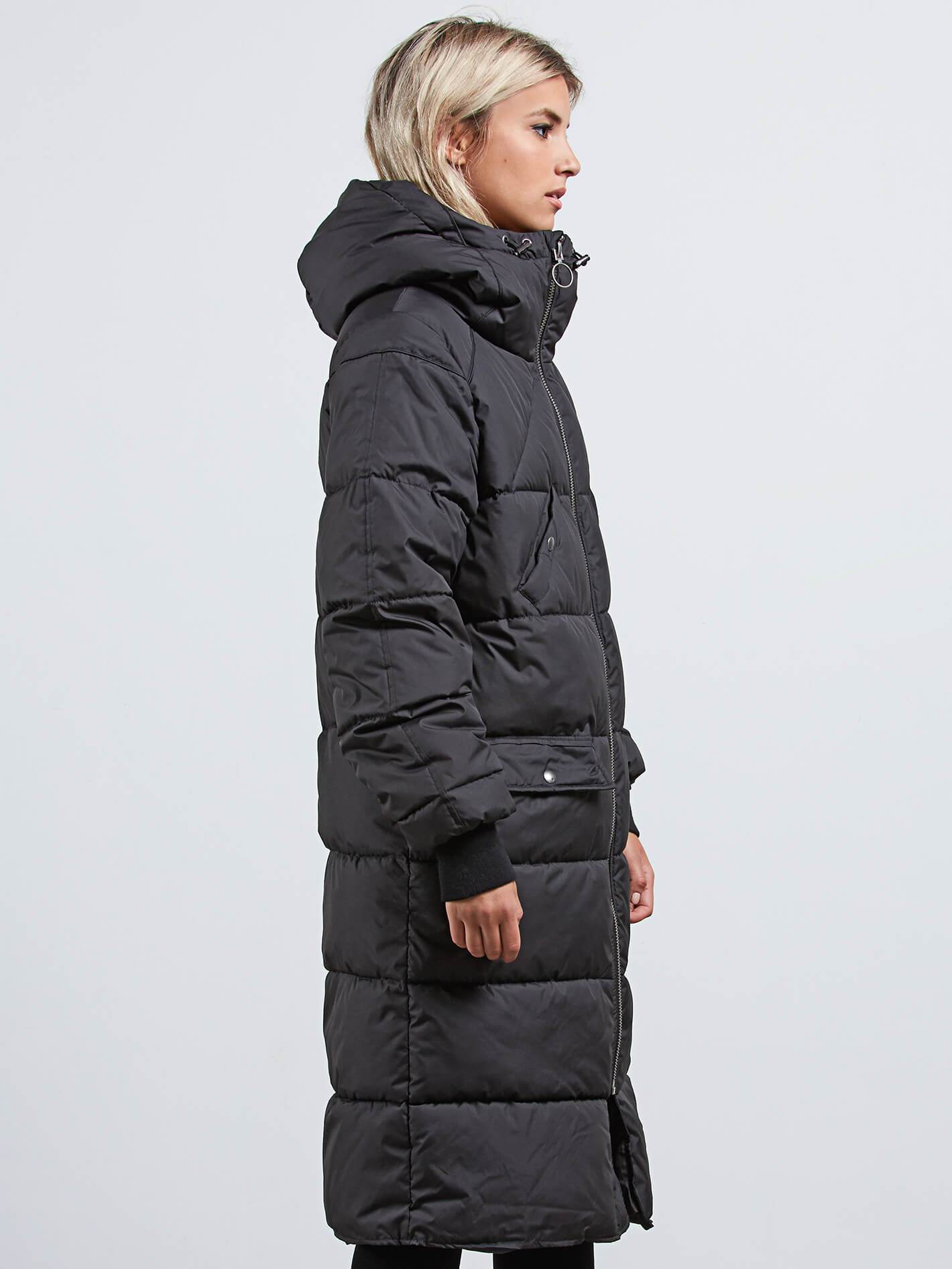 Chillax In Puffa Jacket - Black