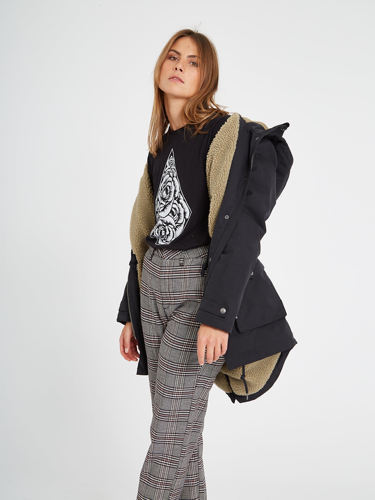 Walk On By 5K Parka - BLACK