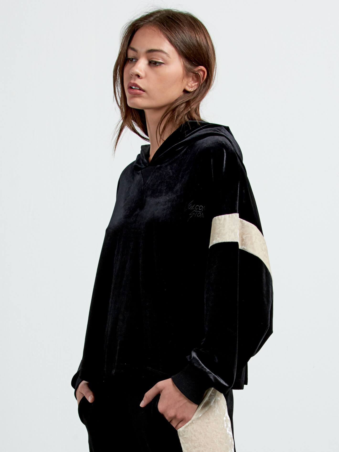 Pull It 2Gether Flc Sweater - Black