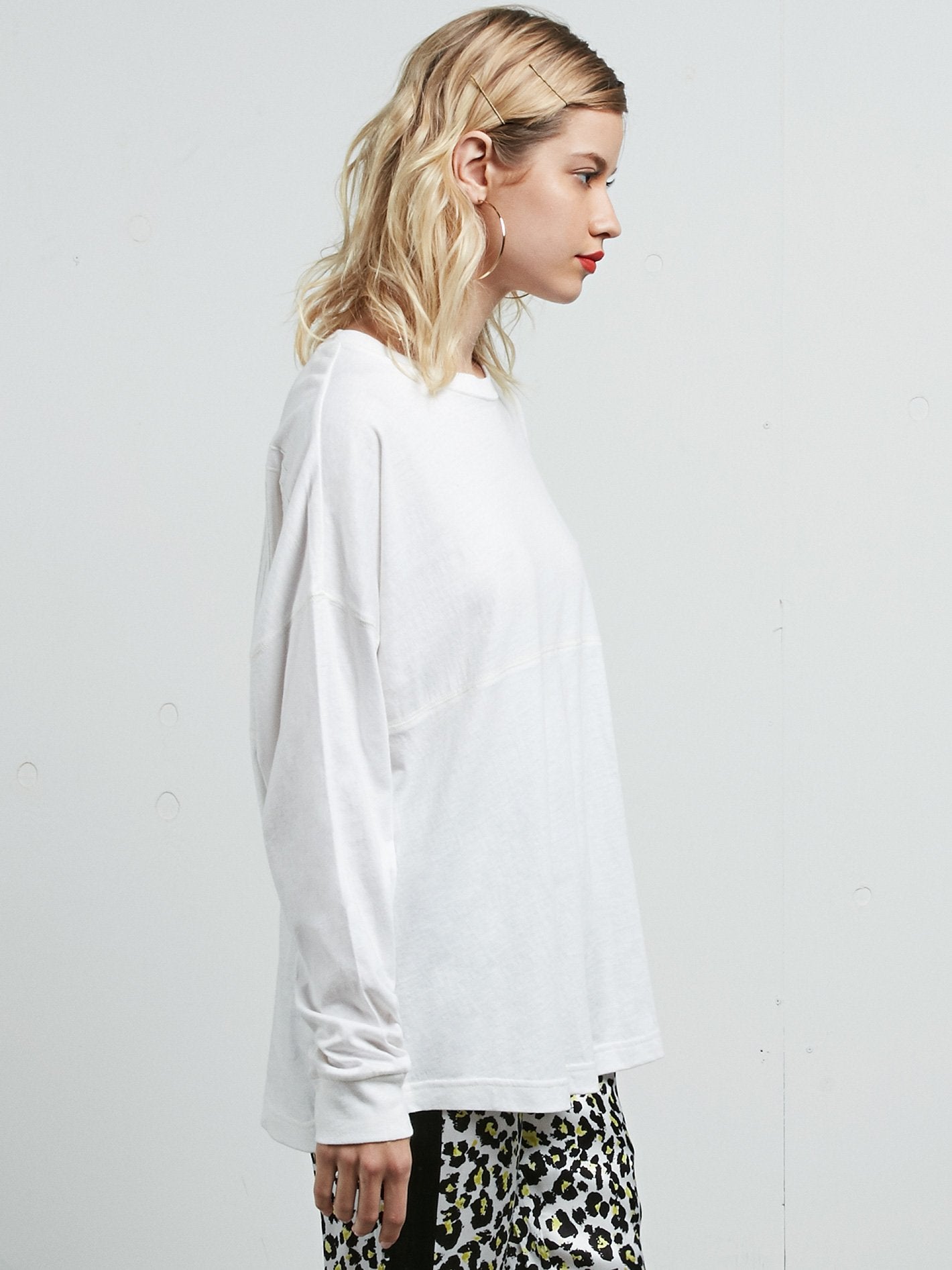 Turning Tables Ls - White