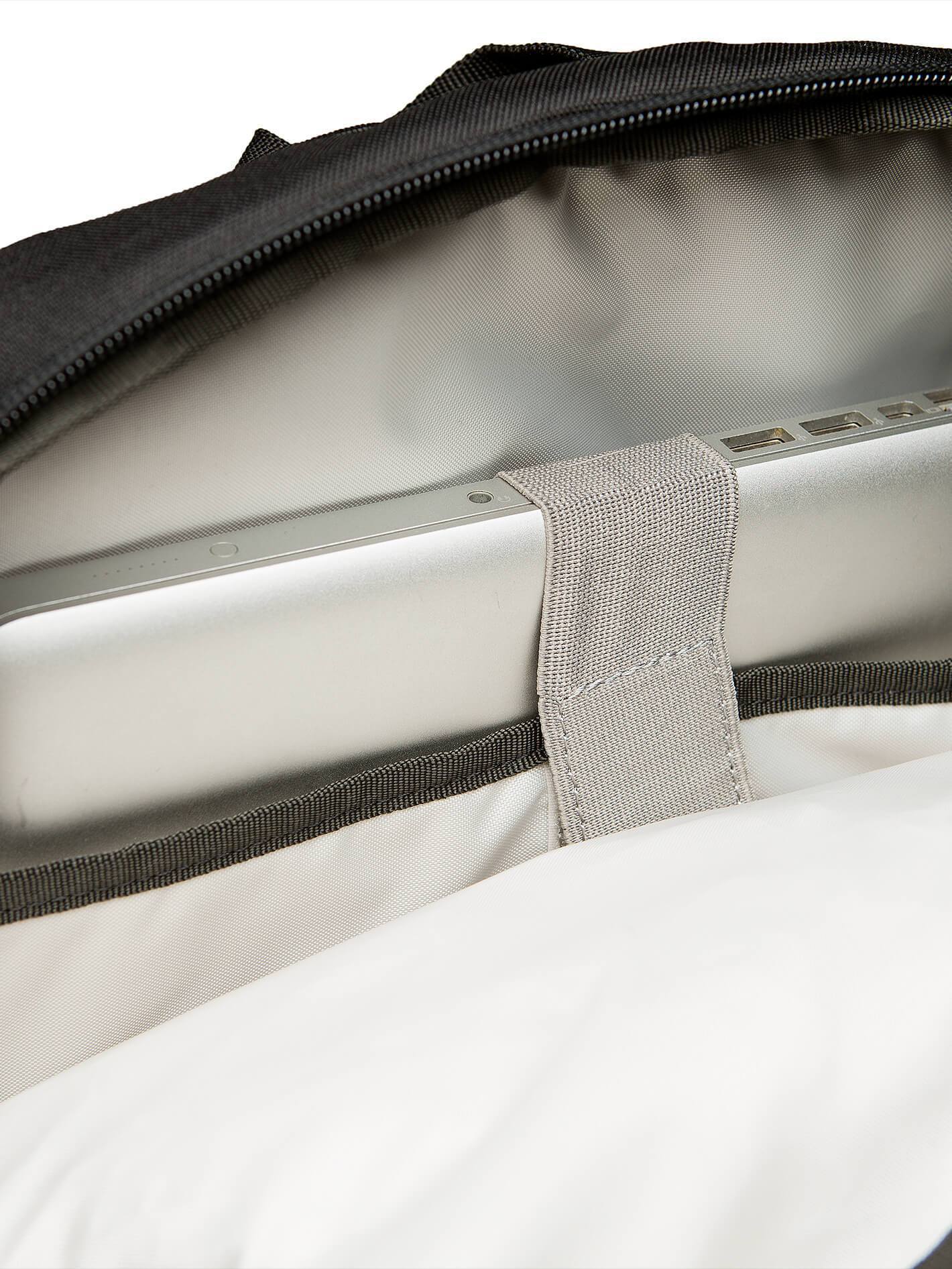 Roamer Backpack - Black
