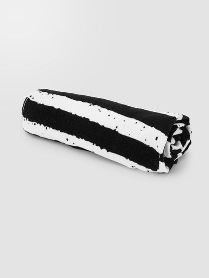 Juxtpose Towel - BLACK