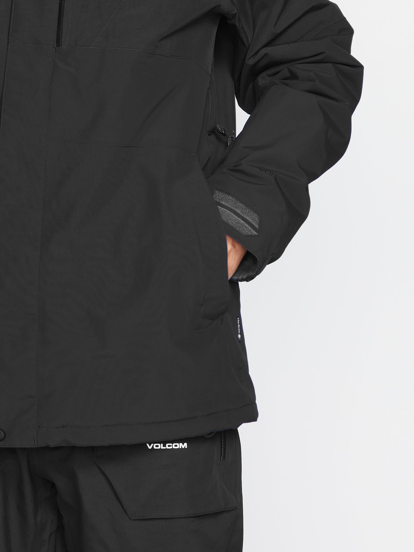 L Insulated Gore-Tex Jacket - Black