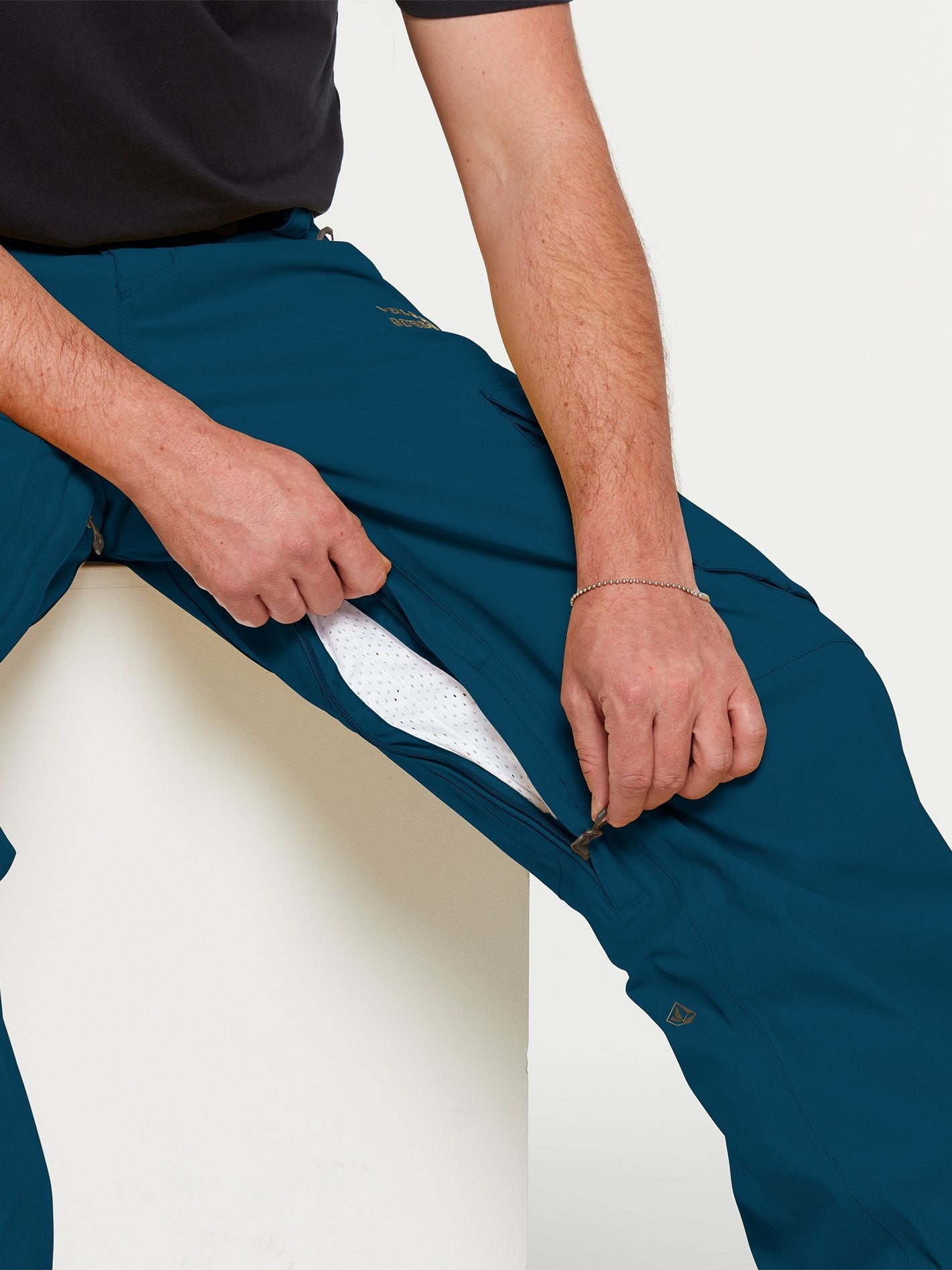 Stone Gore-Tex Trousers - BLUE