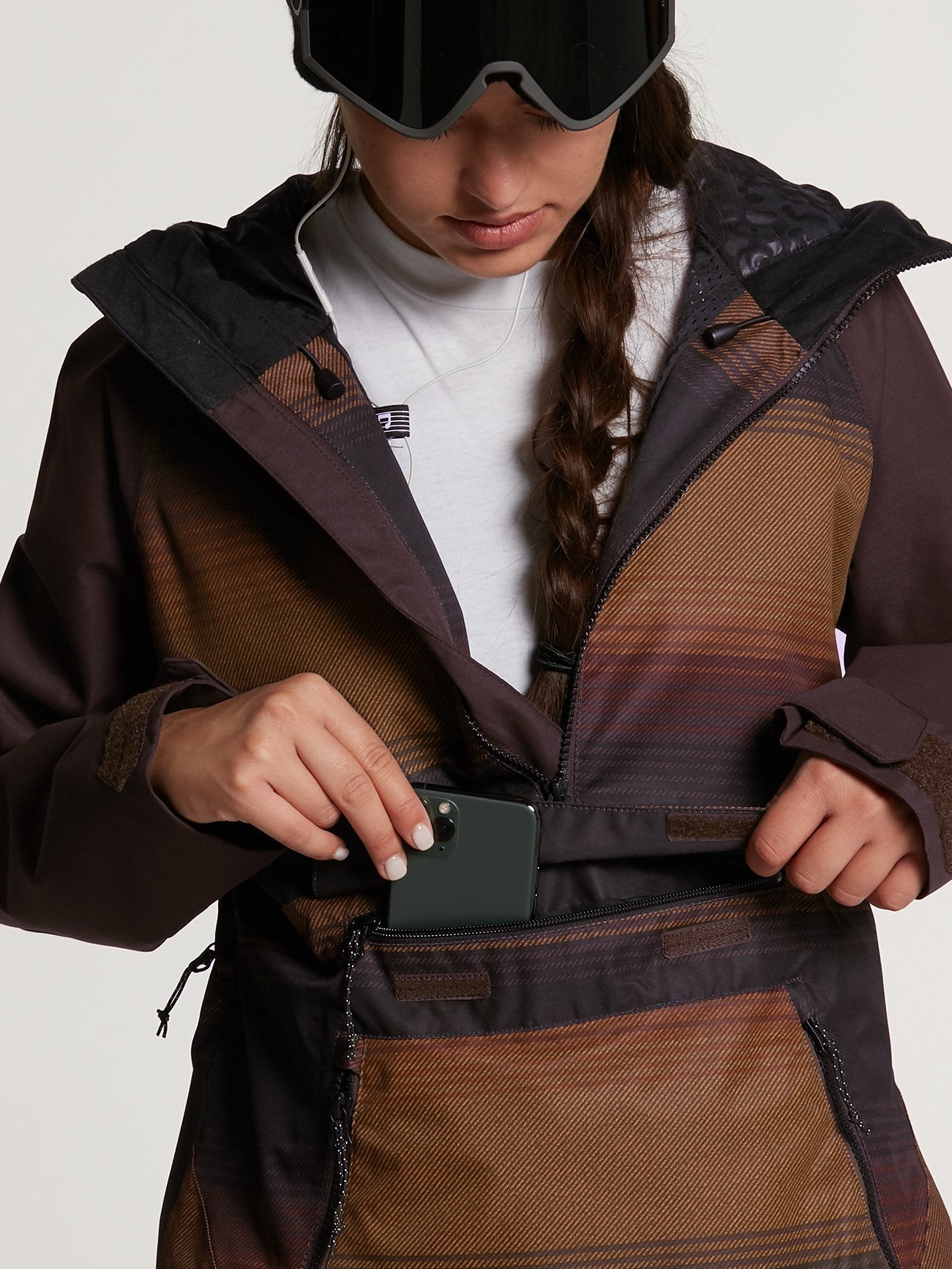 Mirror Pullover Jacket - Black