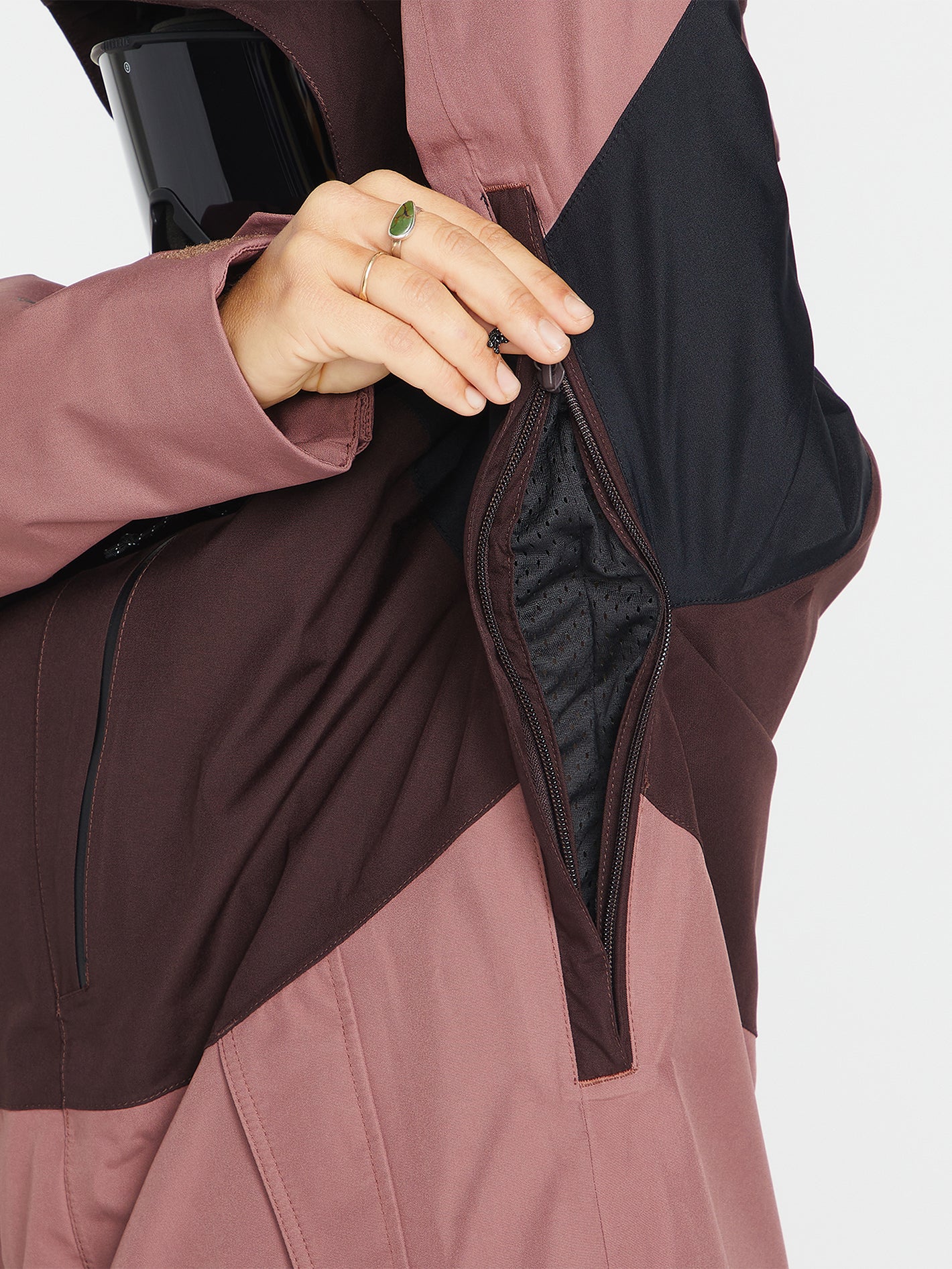 Aris Gore-Tex Jacket - Black Plum