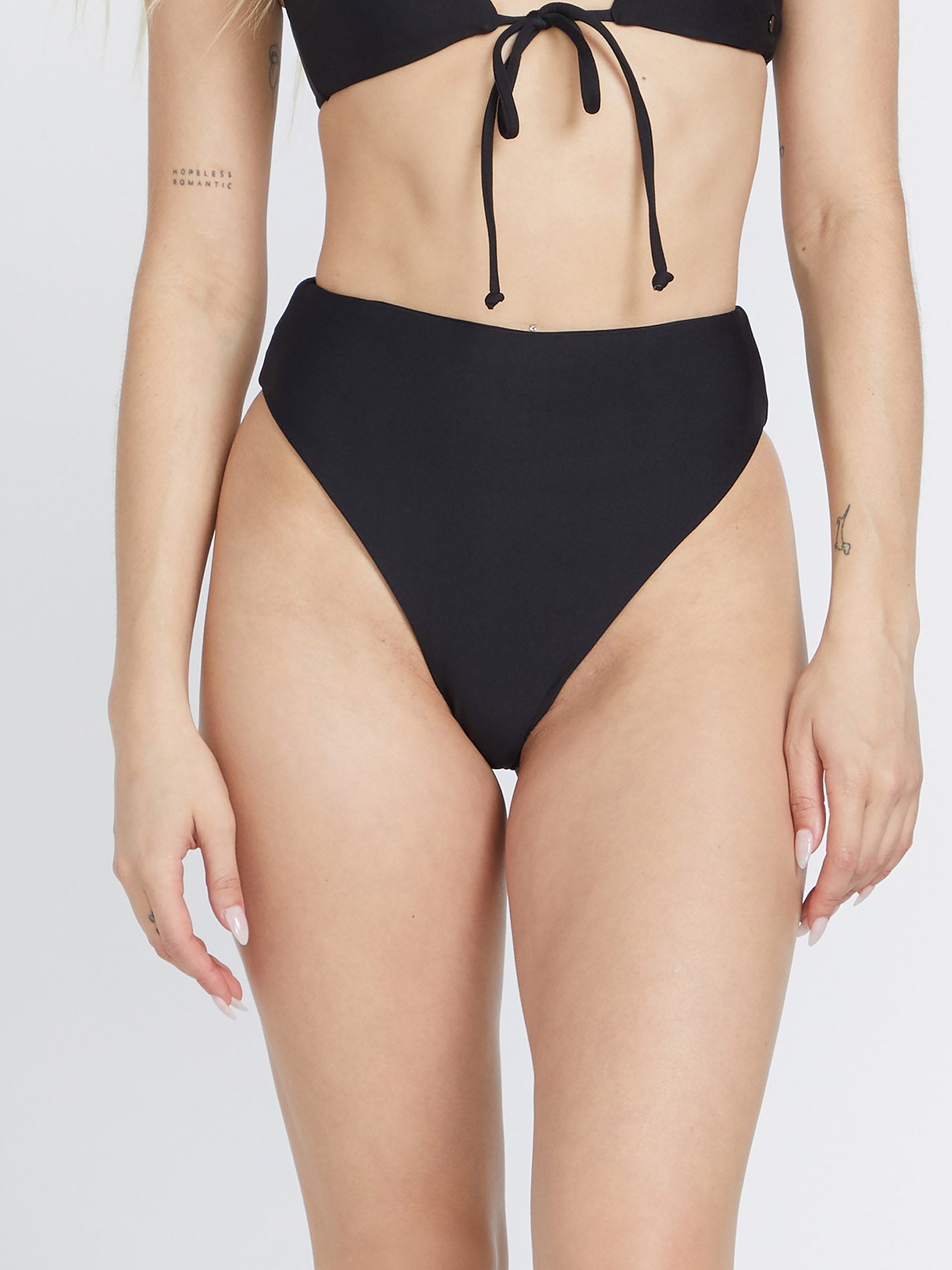 Simply Seamless Bikini Bottom - BLACK