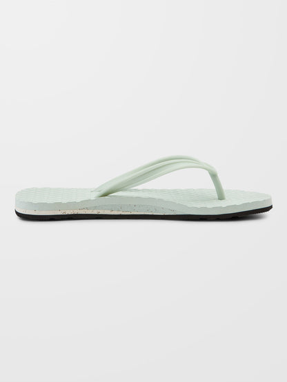 Eco Concourse Sandals - CHLORINE
