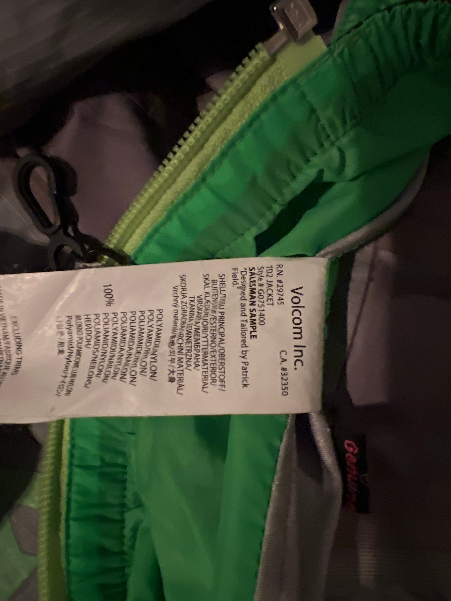 TD2 GORE-TEX JKT BLACK